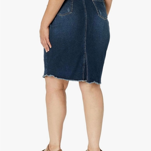 Avenue Denim Stretch Skirt - Picture 2 of 3